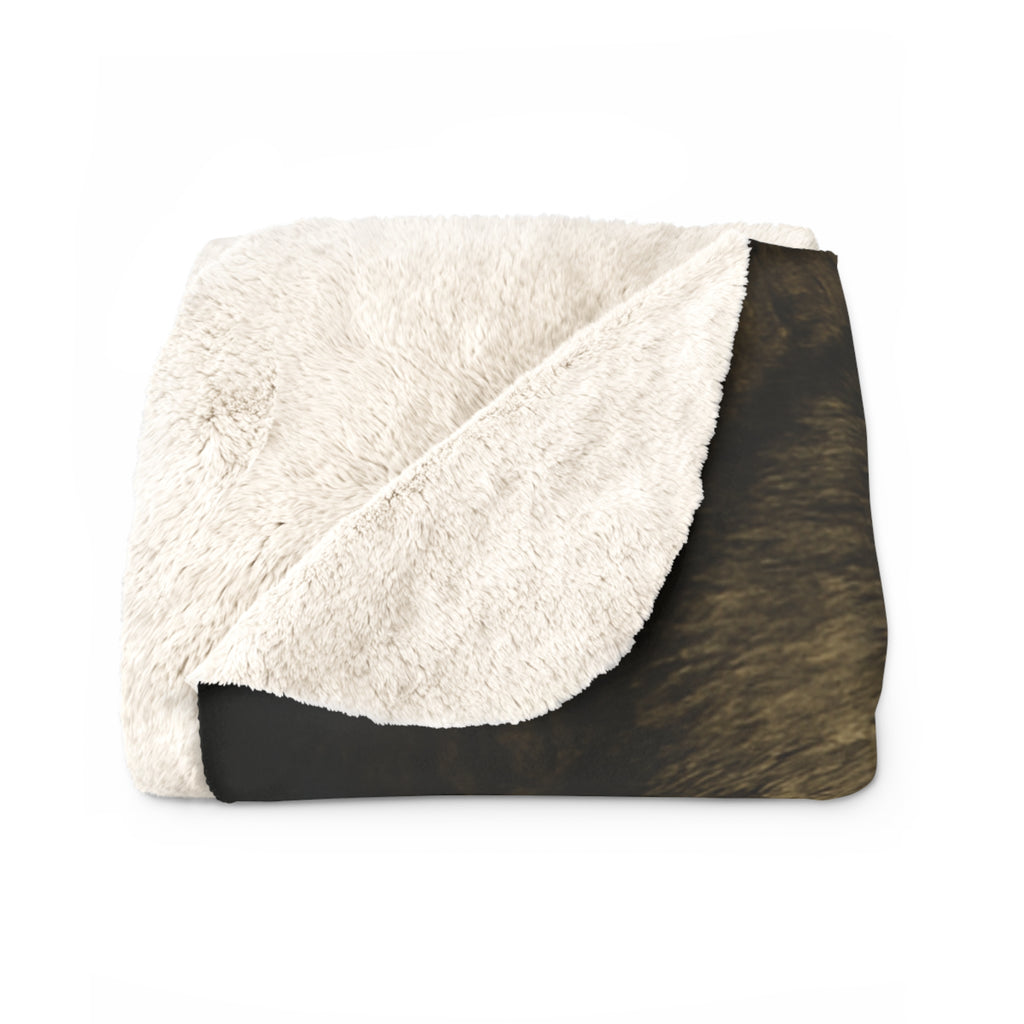 Sherpa Blanket with Hunting Dog & Raccoon Illustration — Cozy Cabin Throw for Outdoorsmen